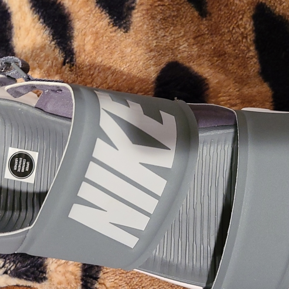 💣Nike slip ons💣 - Picture 6 of 8